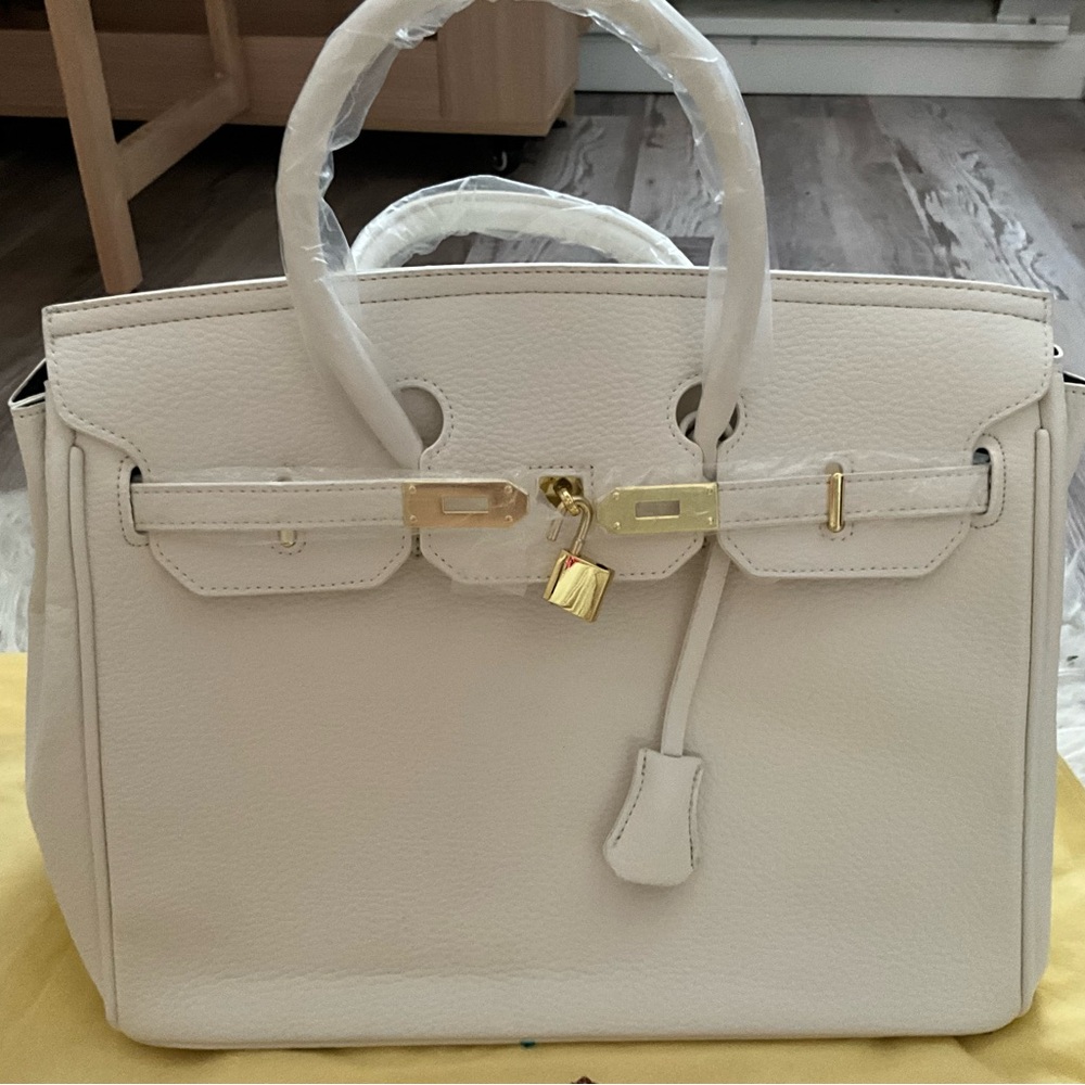 NEW Designer Handbag Large White & Gold